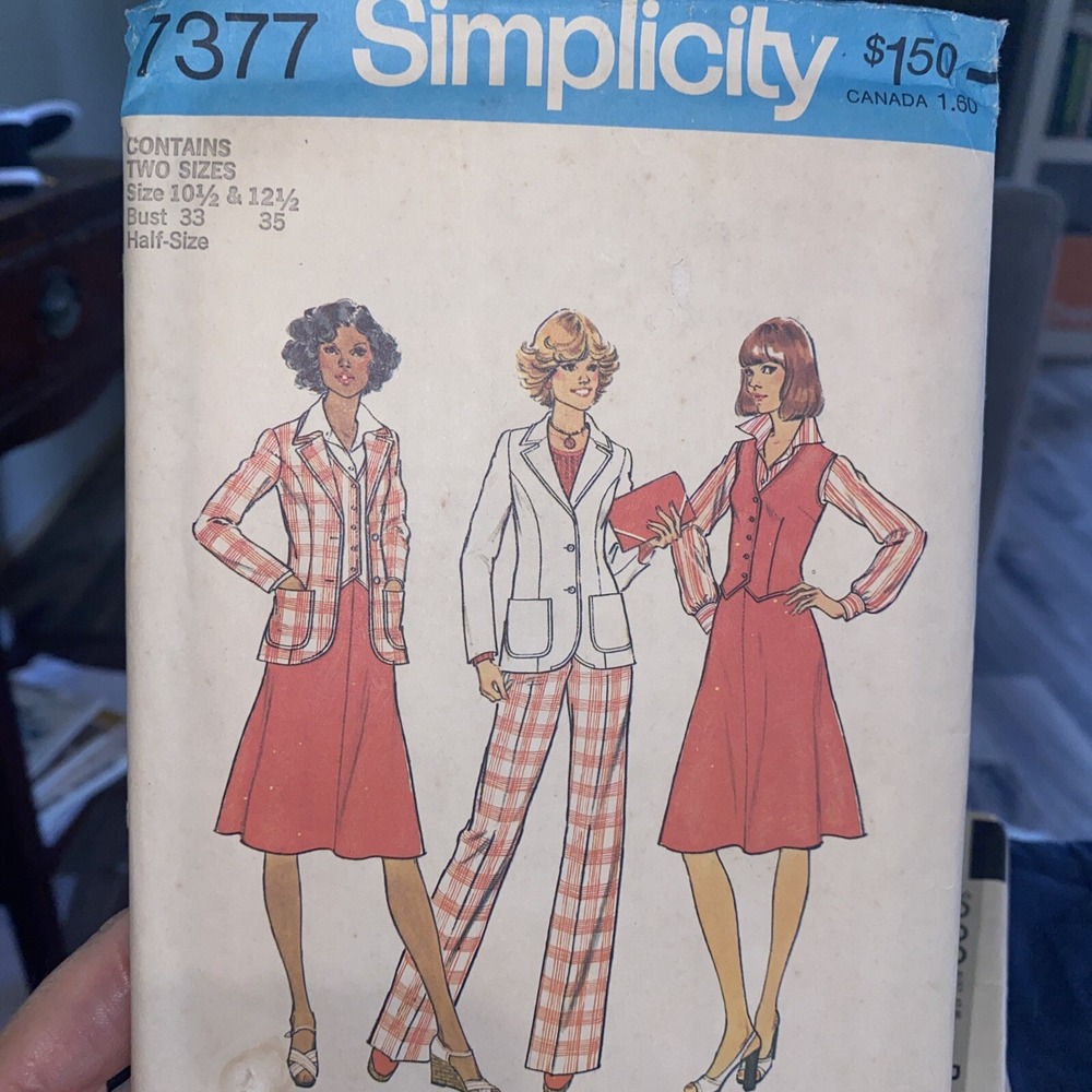 Vintage 1976 Simplicity 7377 Ladies Suit Pattern Size 10.5-12.5 Bust 33-35 Cut